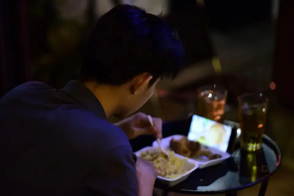 拍下每一顿饭，AI成了年轻人的减重搭子(图2)