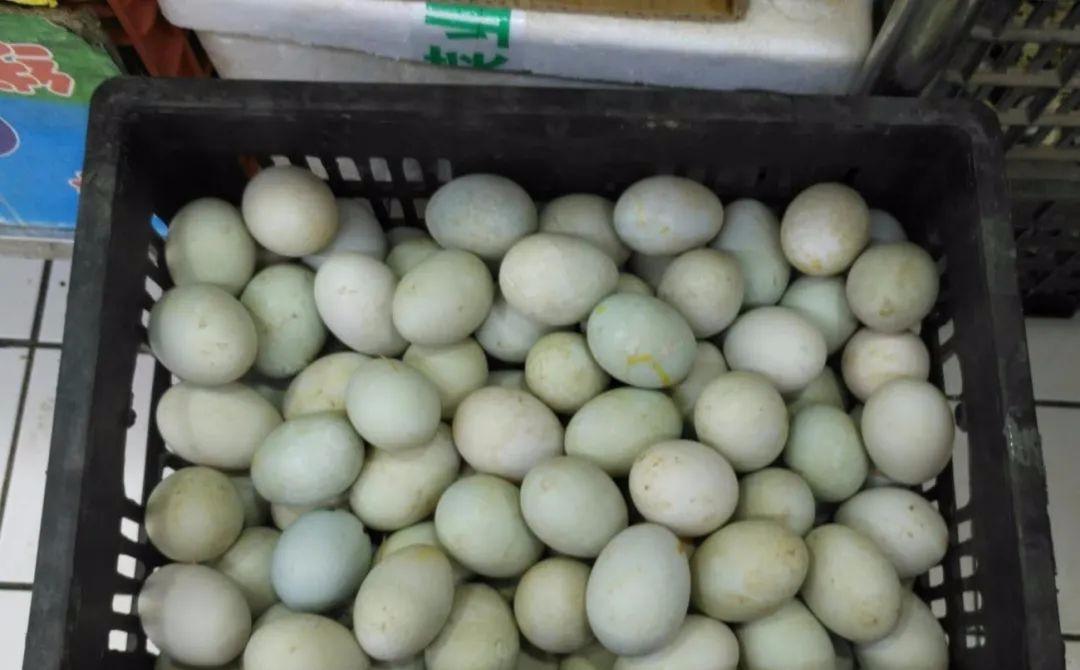 腌咸蛋的传统做法，不用裹泥不用盐水，28天流油起沙(图4)