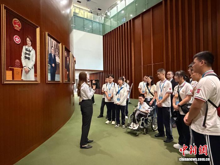 湖北“轮椅少年”赴香港研学：留下美好回忆