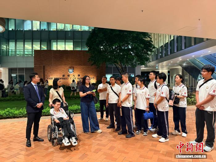 湖北“轮椅少年”赴香港研学：留下美好回忆(图2)