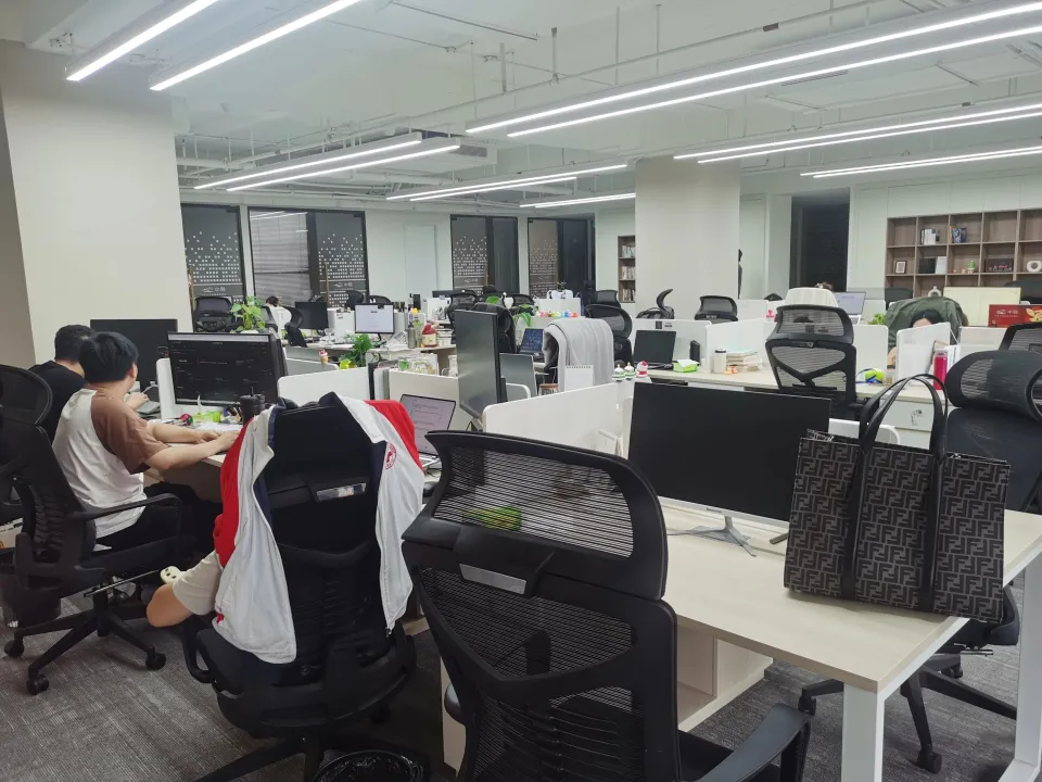 去深圳跑了一圈后，我对 AI 有了 8 个新的判断(图2)