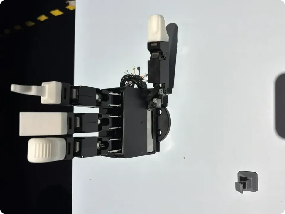 曝苹果考虑大改Apple Watch/前字节机器人「一号位」加盟小米/宇树科技今日开启科创板申购(图15)