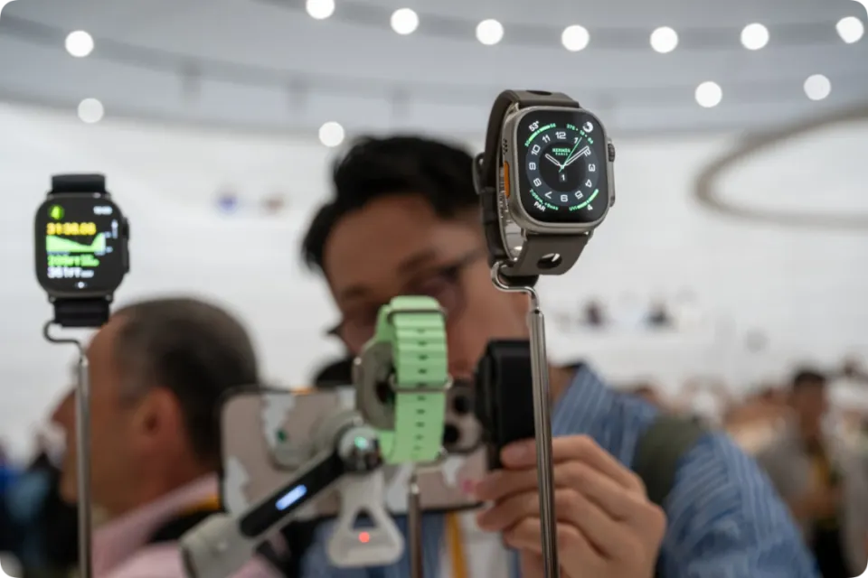 曝苹果考虑大改Apple Watch/前字节机器人「一号位」加盟小米/宇树科技今日开启科创板申购(图3)