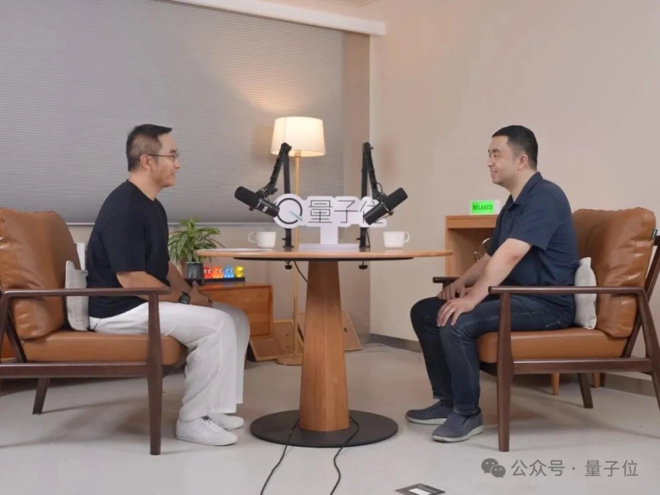 对话郎咸朋：具身也会有“蔚小理”，靠融资实现不了物理AGI(图4)