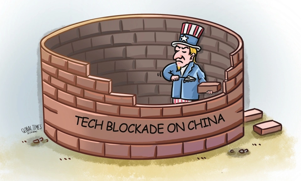 隔绝中国光伏与机器人，美国AI正在逼近“电力窒息”时刻(图1)