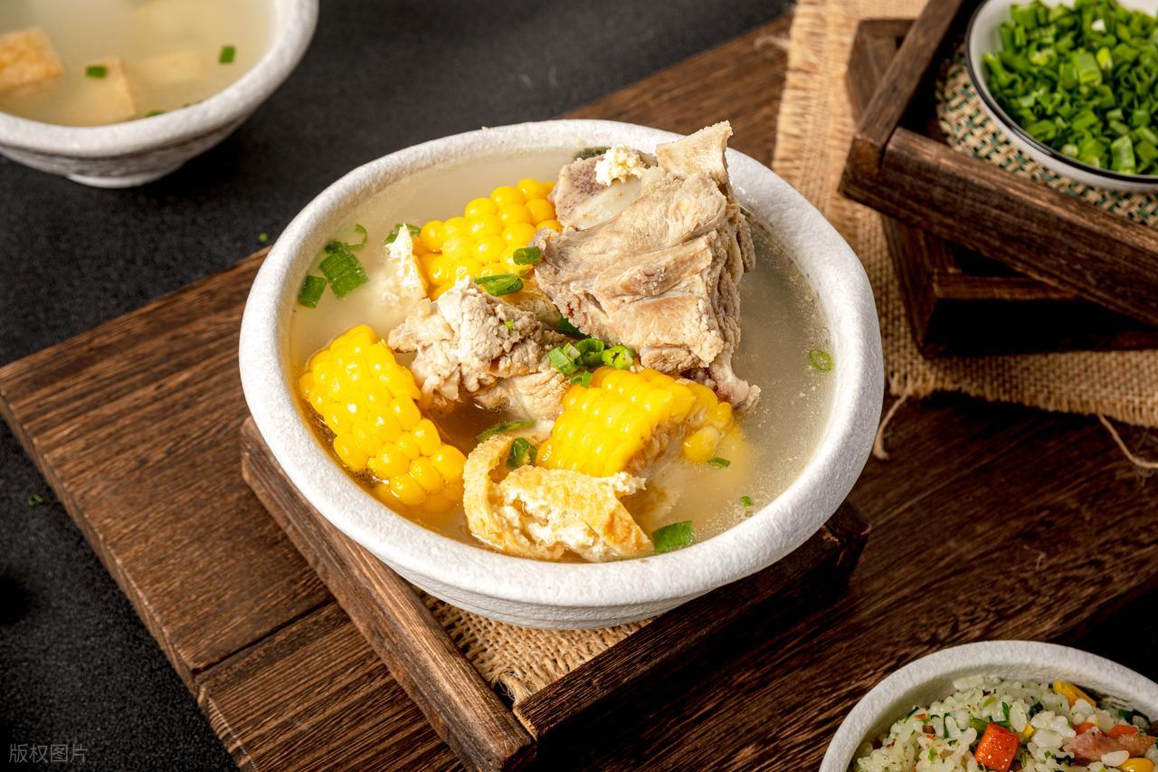 夏季高温，医生叮嘱高尿酸人群：宁可吃块排骨，也别贪嘴这4物(图7)