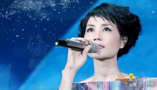 怎么化眼妆显得眼睛很大？(图14)