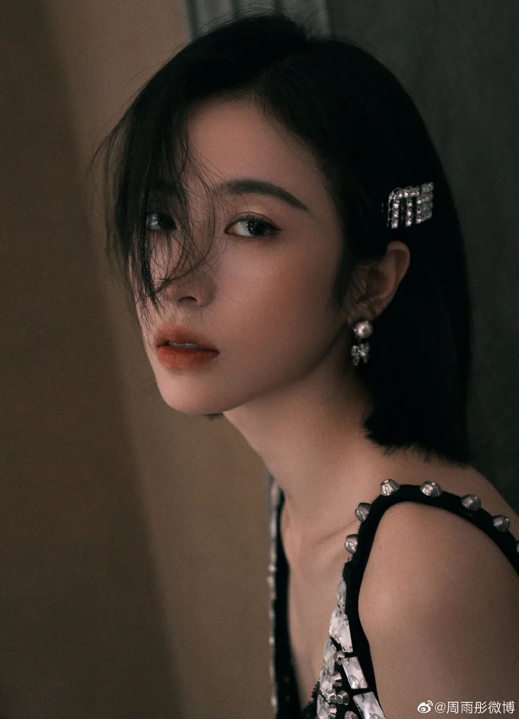 周也钟楚曦绝美氛围感 画腮红不出错的方法在这里(图19)