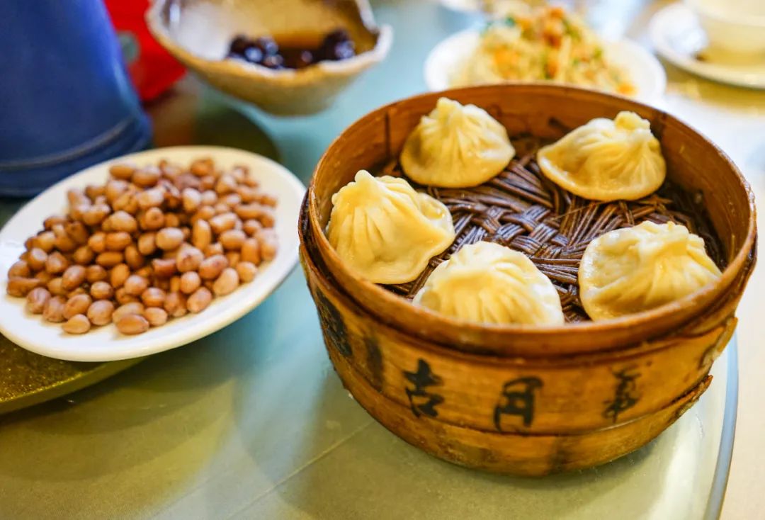紧邻两大美食之都，藏着一个便宜又好吃的小城(图11)