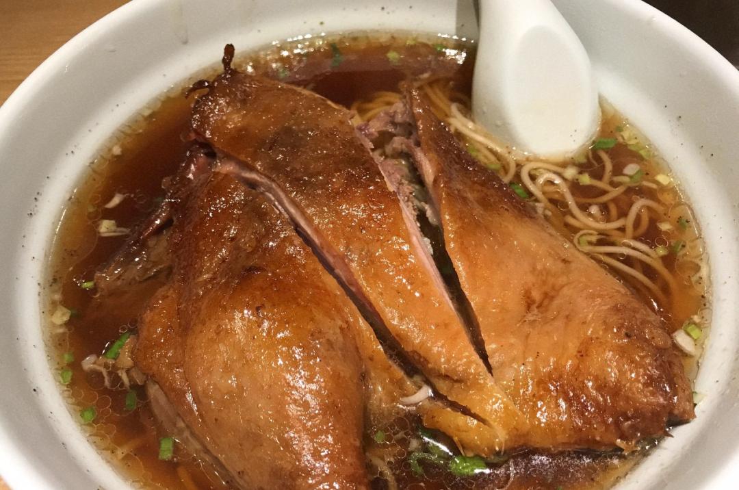紧邻两大美食之都，藏着一个便宜又好吃的小城(图4)