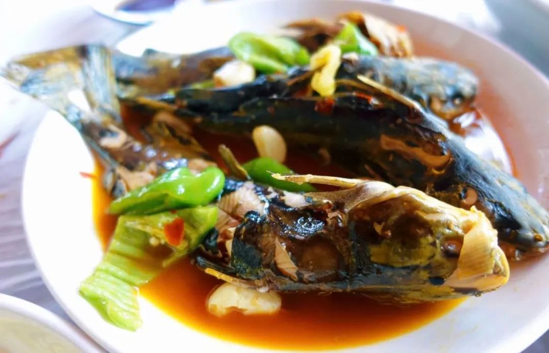 紧邻两大美食之都，藏着一个便宜又好吃的小城(图43)