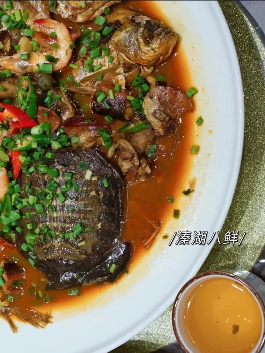 紧邻两大美食之都，藏着一个便宜又好吃的小城(图44)