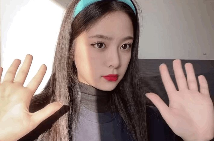 为什么现在很多女生不化妆只涂口红？看了她们化的妆，我懂了(图3)