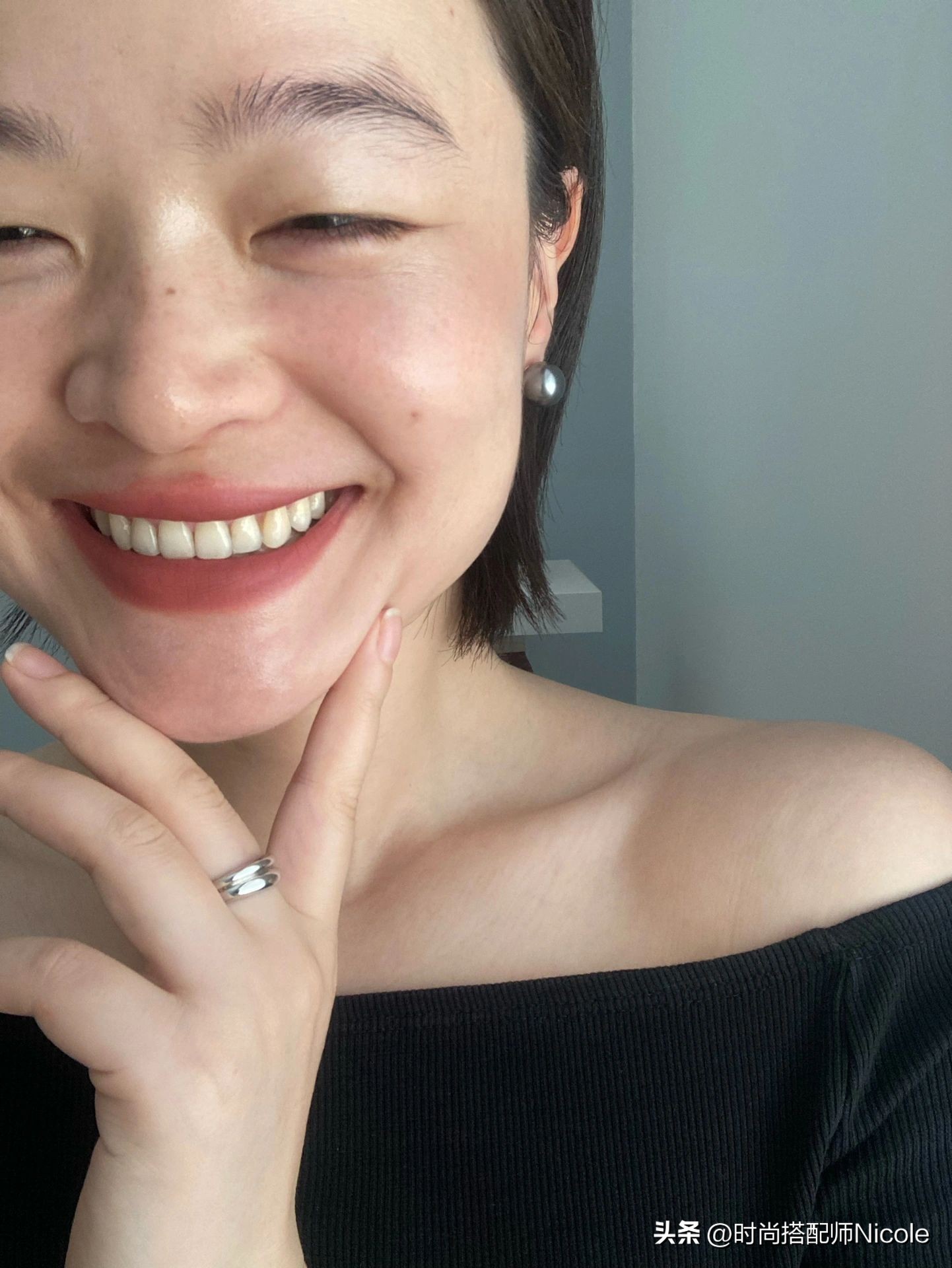 为什么现在很多女生不化妆只涂口红？看了她们化的妆，我懂了(图10)