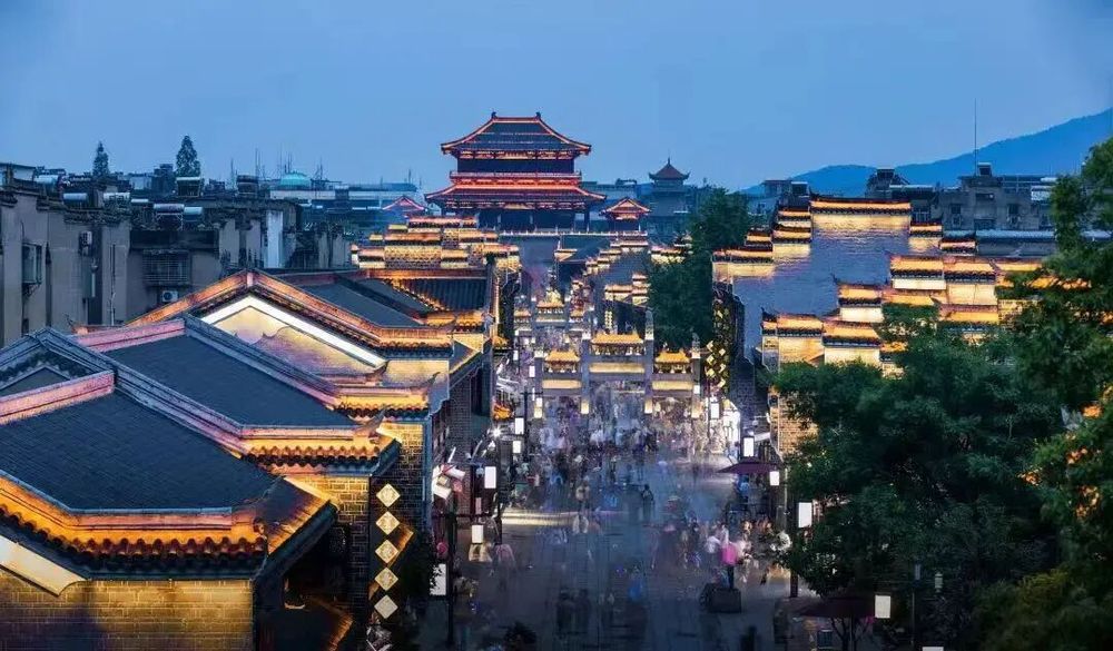 十大美食街区发布 激活城市消费新活力