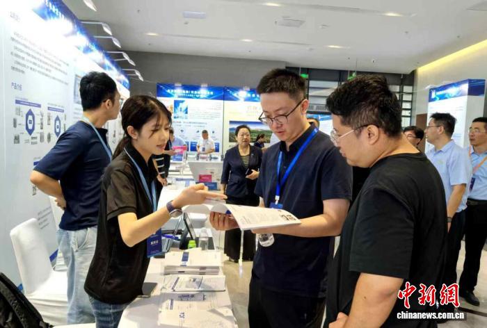 402支队伍角逐中国大学生微纳大赛总决赛(图2)
