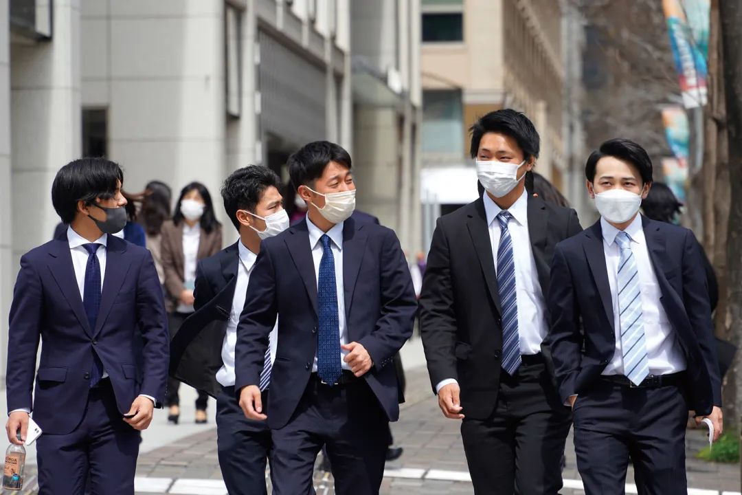 职场成功男士穿搭指南