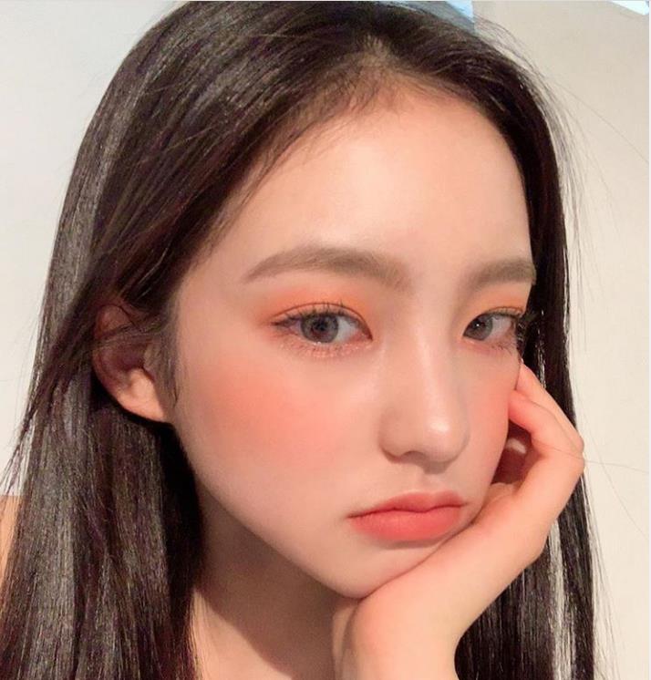 画眼线手残党看过来！韩国女生最喜欢的几种基本款眼线简单画法(图2)