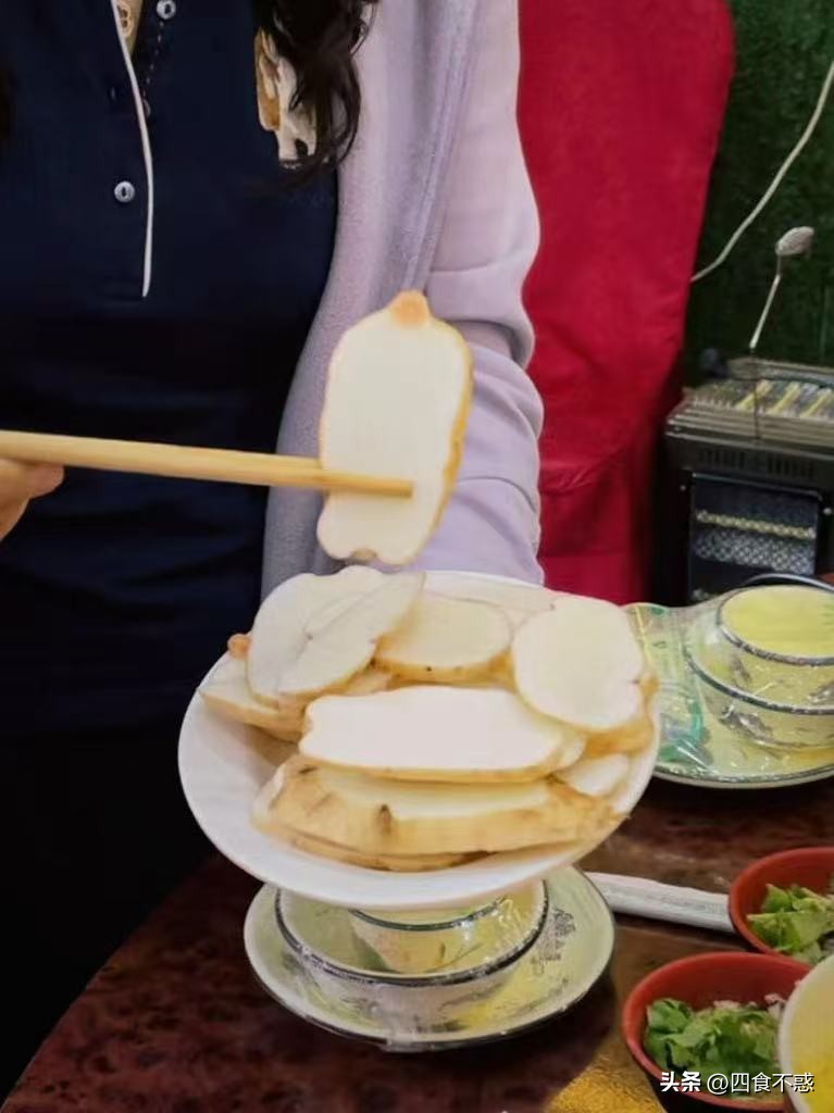 低调的昭通快藏不住了,其貌不扬的美食竟然这么好吃!(图14)