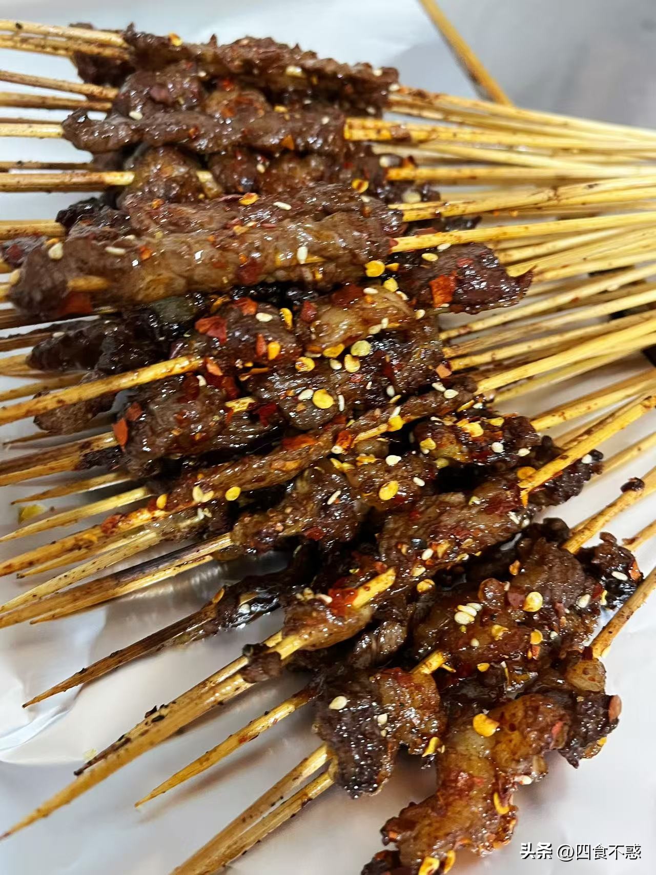 低调的昭通快藏不住了,其貌不扬的美食竟然这么好吃!(图34)