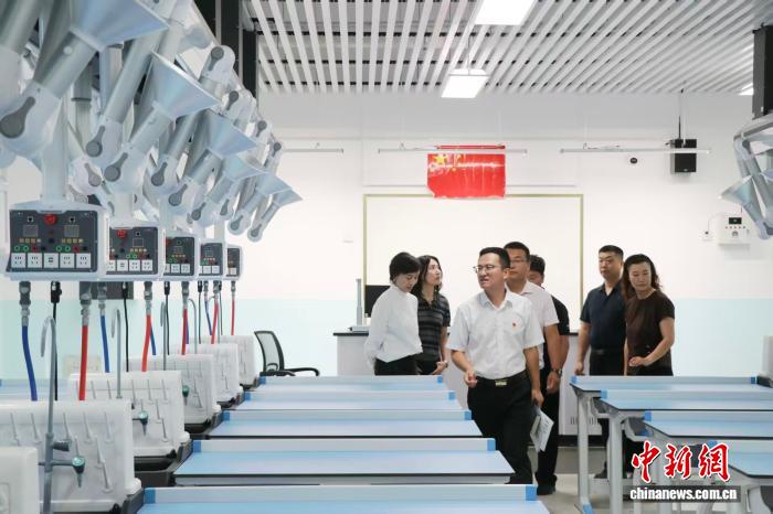 新疆开学季新貌：基础教育“软硬件”双升级(图1)