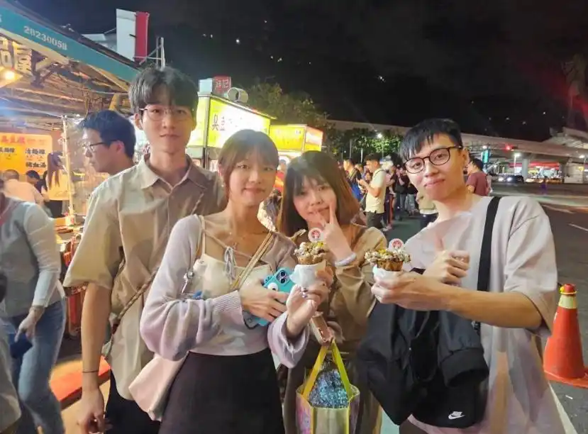 当大陆美食在台湾街头火爆热销 岛内舆论：跨越两岸情感连接(图4)