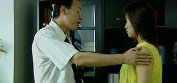 “你要当着我的面换衣服”，三位职场性骚扰亲历者向我们披露噩梦…(图6)