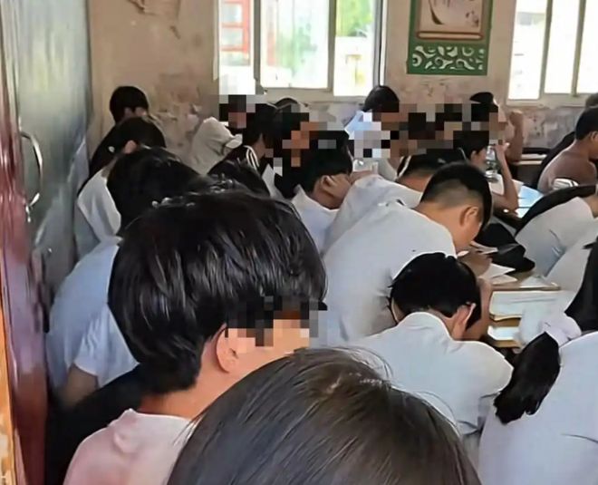 添乱！河南一中学80人大班刷屏，我忍不住了：别把复杂问题简化成骂学校(图3)