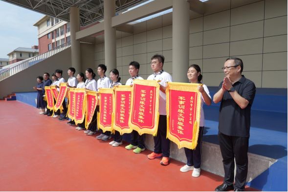南阳市一中2026级新生军训纪实(图38)