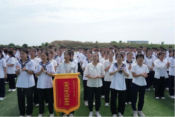 南阳市一中2026级新生军训纪实(图42)