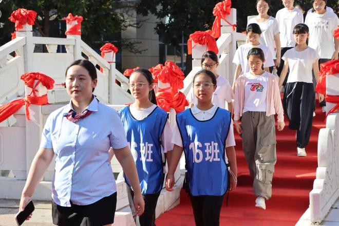 南阳市实验学校举行迎新盛典(图46)