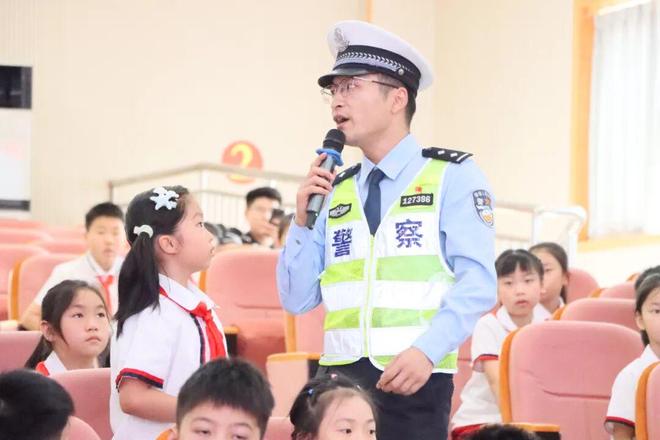 南阳市第十五小学校教育集团2026年秋期开学典礼隆重举行(图32)