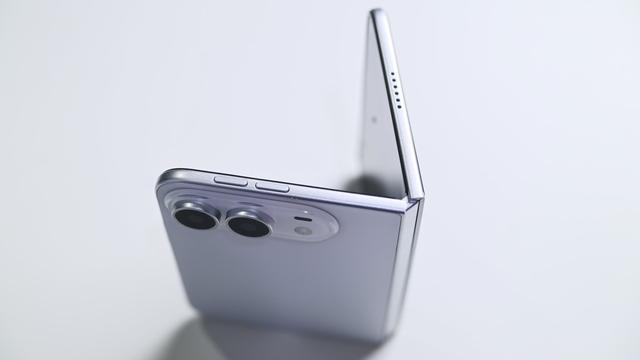 保护壳厂商提前曝光外形细节 折叠版iPhone真机或将长这样(图6)
