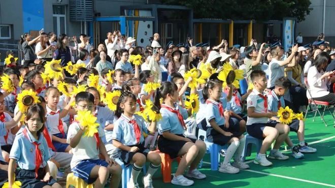 丰台五小新任校长陶伟：拼搏向上、永不言弃、追求卓越、幸福领跑｜开学致辞(图4)