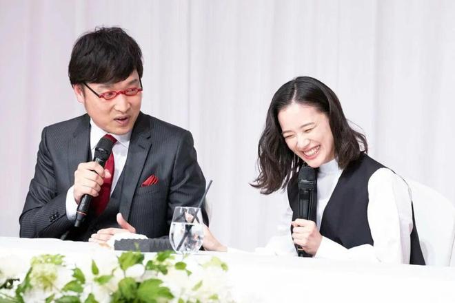 看到41岁的苍井优，她们说：不当少女也挺好(图55)