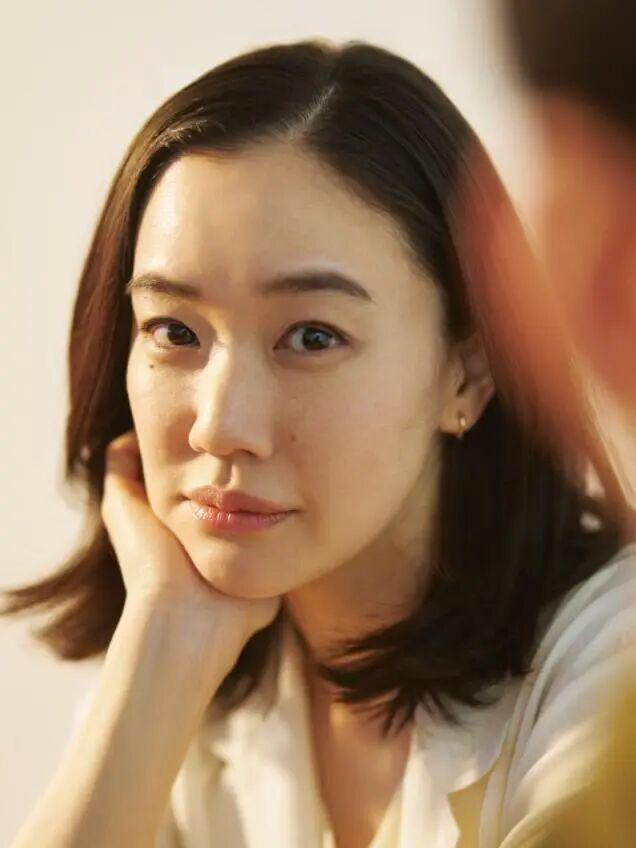 看到41岁的苍井优，她们说：不当少女也挺好(图8)