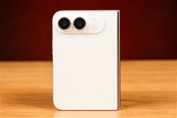 十年磨一剑！折叠屏iPhone整整打磨了10年：由苹果前CE