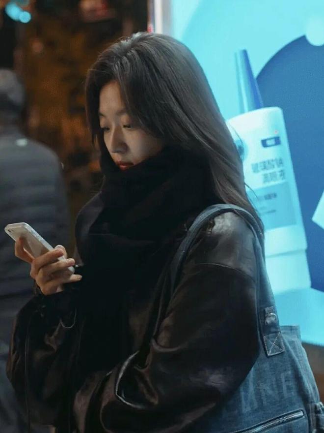 最近爆火的时装剧里，最会穿的人原来是TA？(图9)