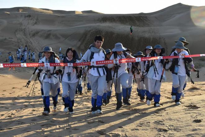 海淀首批科技高中校，招聘退休教师和外聘教师(图13)