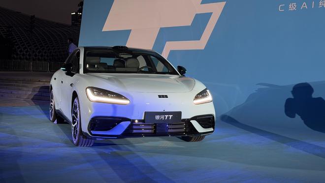 起步续航640km/3.8秒破百/路特斯底盘调校 银河TT先享价12.99万起(图3)