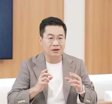 小米卢伟冰谈家电下一个十年：从“听话”走向“主动智能”