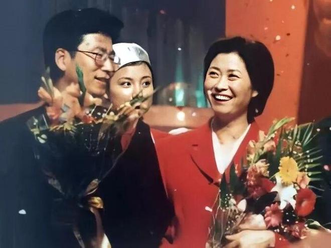 敬一丹离世:照亮世界的灯,又灭了一盏(图14)