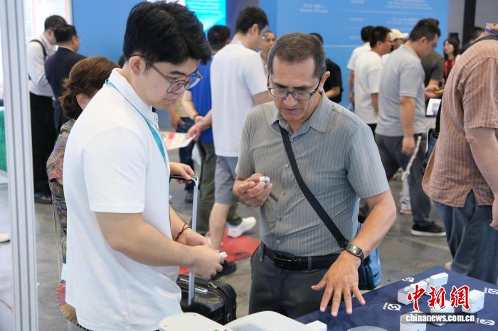 第十二届亚洲教育装备博览会在杭州开幕