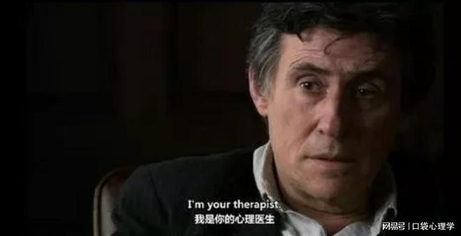 孩子越早出国越独立？心理咨询师：真正的问题，可能没那么简单