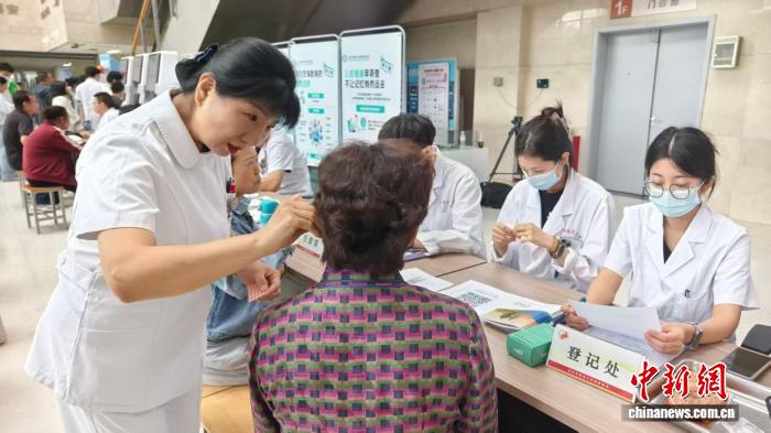 记忆力减退并非“老糊涂” 专家教你识别阿尔茨海默病早期信号(图2)