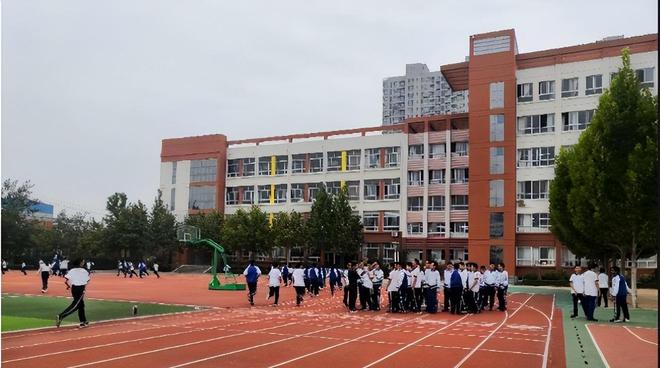 “为什么天天体测？”家长在问政平台质疑，体测变成生意，“保分冲刺班”收费上万元，家长又被围猎(图3)