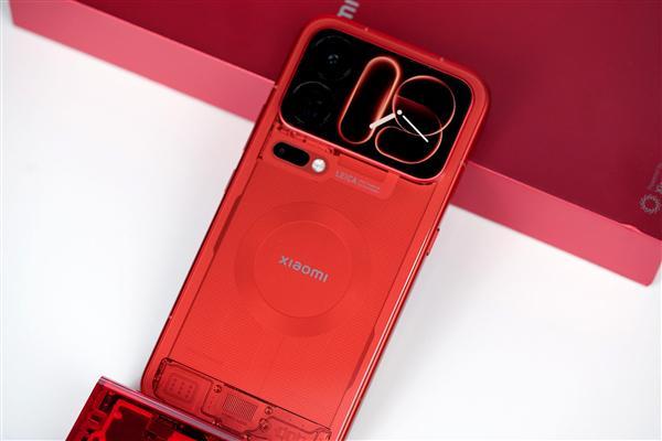 骚气的有点儿犯规!小米18 Pro Max透明探索版图赏(图12)