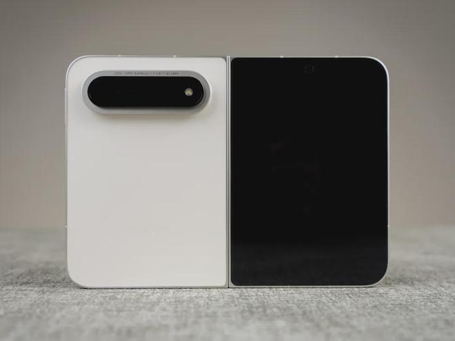 万元国产机,4天狂卖近4万台!小米18 Fold用销量扇了所有质疑者一巴掌(图6)