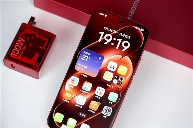 小米18 Pro系列首销数据出炉，卢伟冰满意吗？(图3)