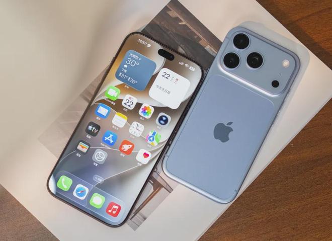 iPhone18 Pro首发翻车汇总：死机、绿斑、掉漆、断网